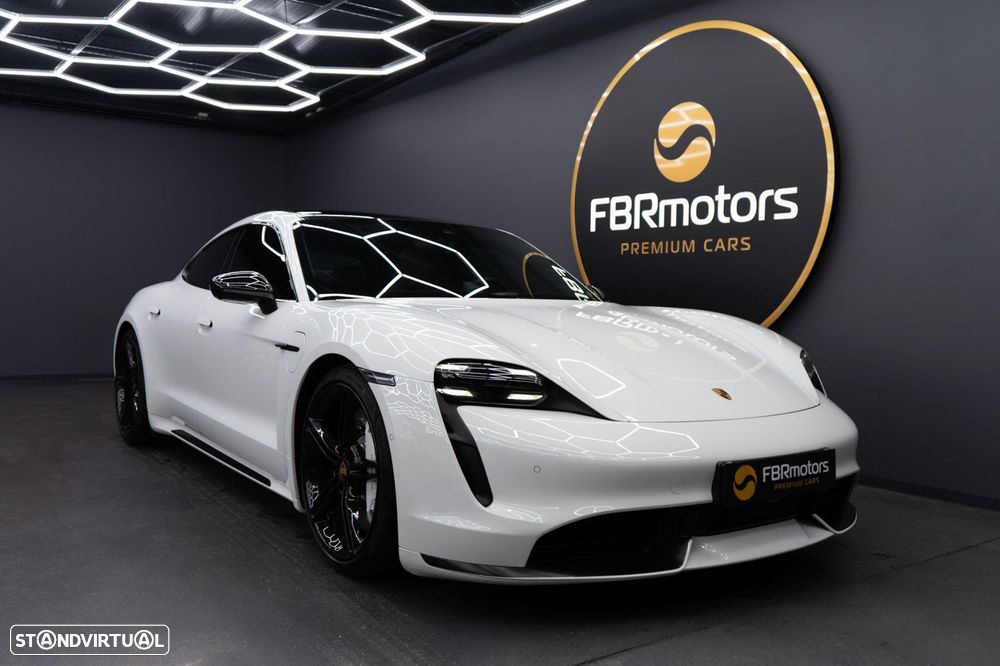 Porsche Taycan Turbo - 1