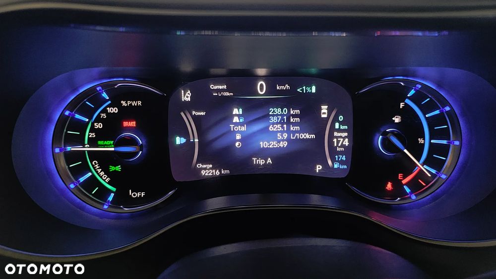 Chrysler Pacifica - 9