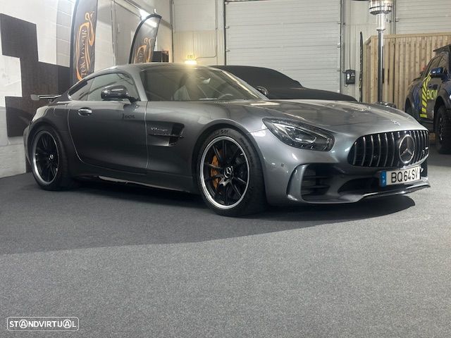 Mercedes-Benz AMG GT R - 8