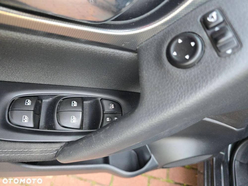 Nissan Qashqai 1.6 DIG-T Tekna - 8