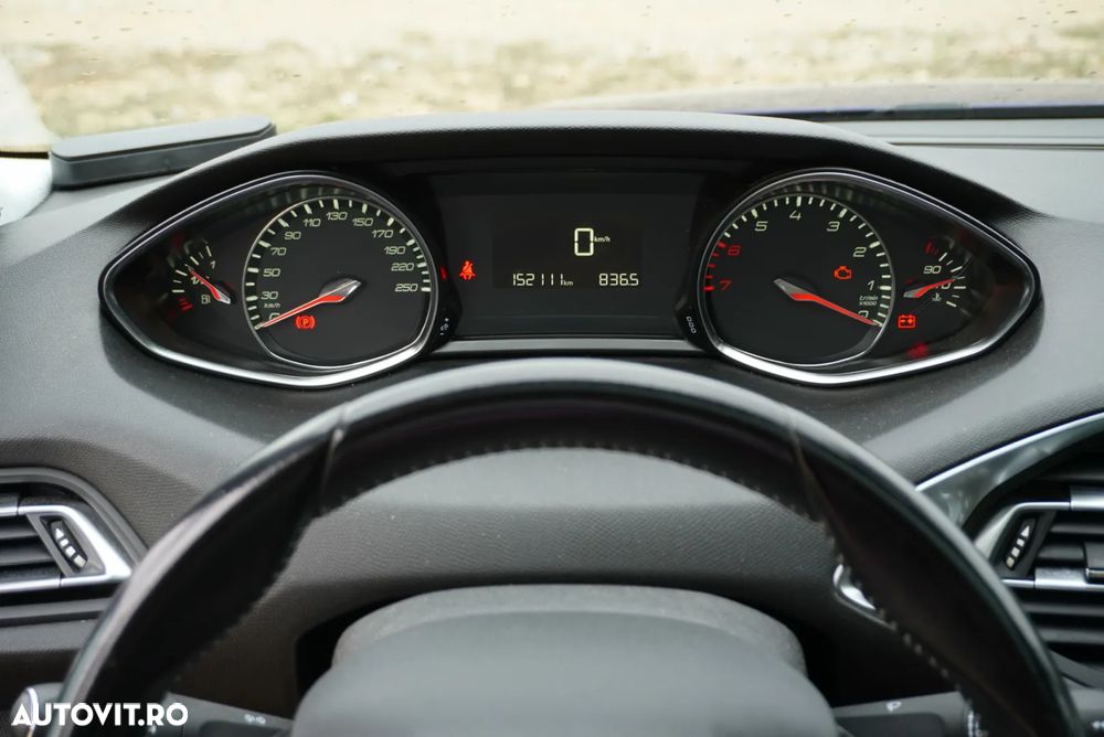 Peugeot 308 1.2L PureTech 130 S&S BVM6 Active - 5