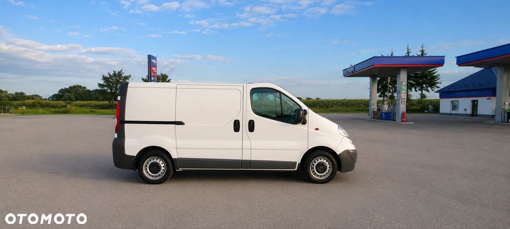 Opel VIVARO - 2