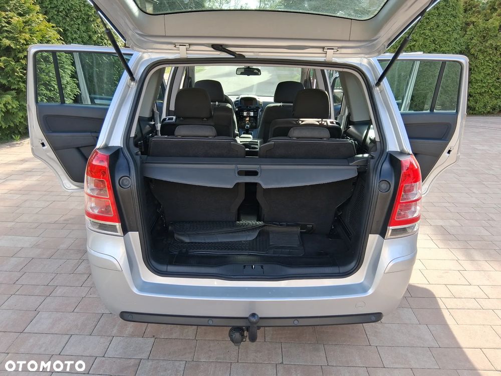 Opel Zafira 1.8 Family Plus - 12