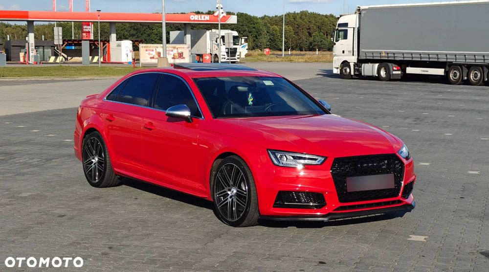 Audi S4 Limousine - 1