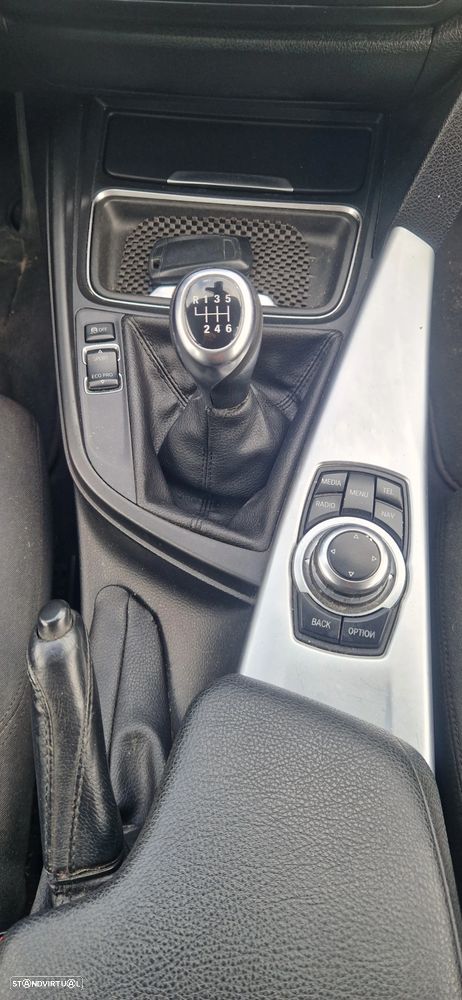 BMW 320 d Blue Performance Modern Line - 13