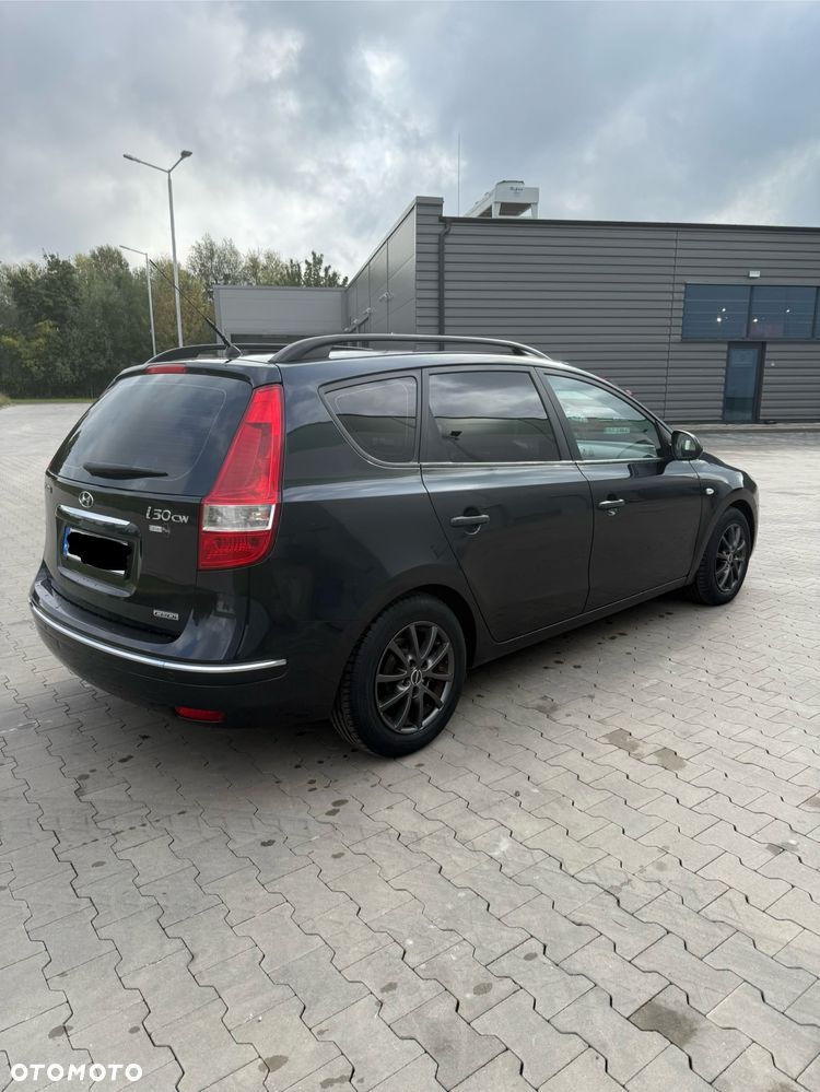 Hyundai i30 1.6 CRDi Comfort World Cup - 6