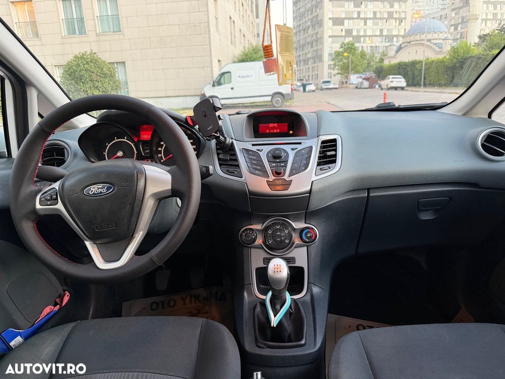 Ford Fiesta 1.25 Trend - 9