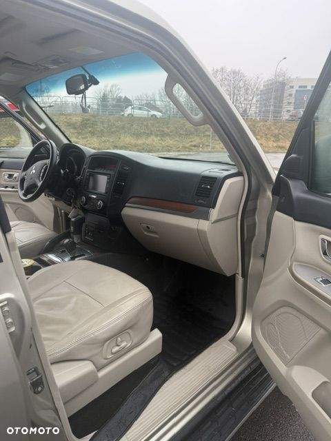 Mitsubishi Pajero 3.2 DID Intense - 9