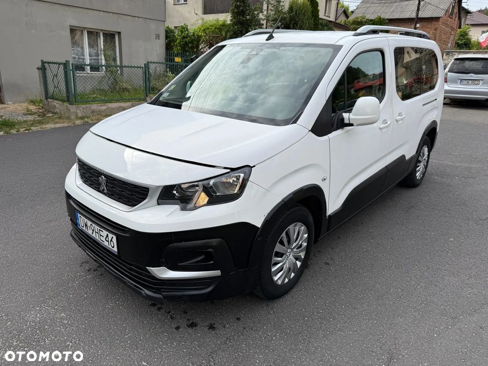 Peugeot Rifter Long 1.2 PureTech Allure S&S (7-os.) - 1