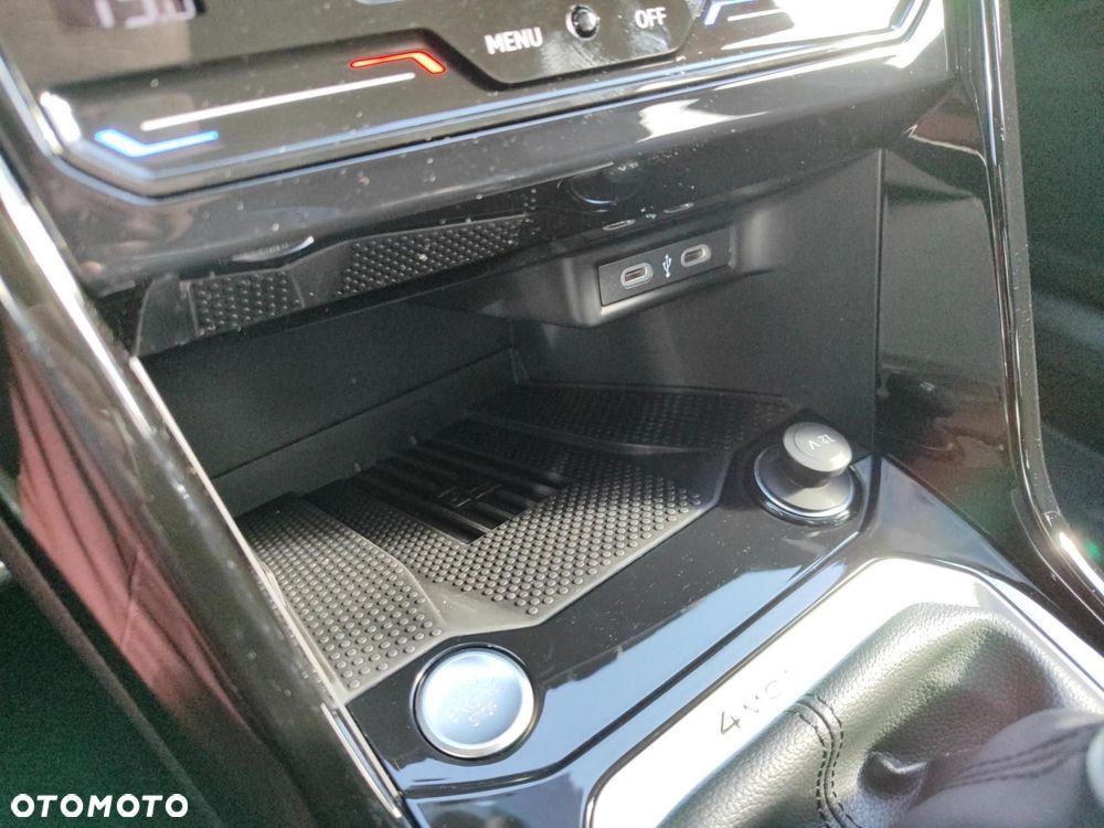 Volkswagen T-Roc - 32