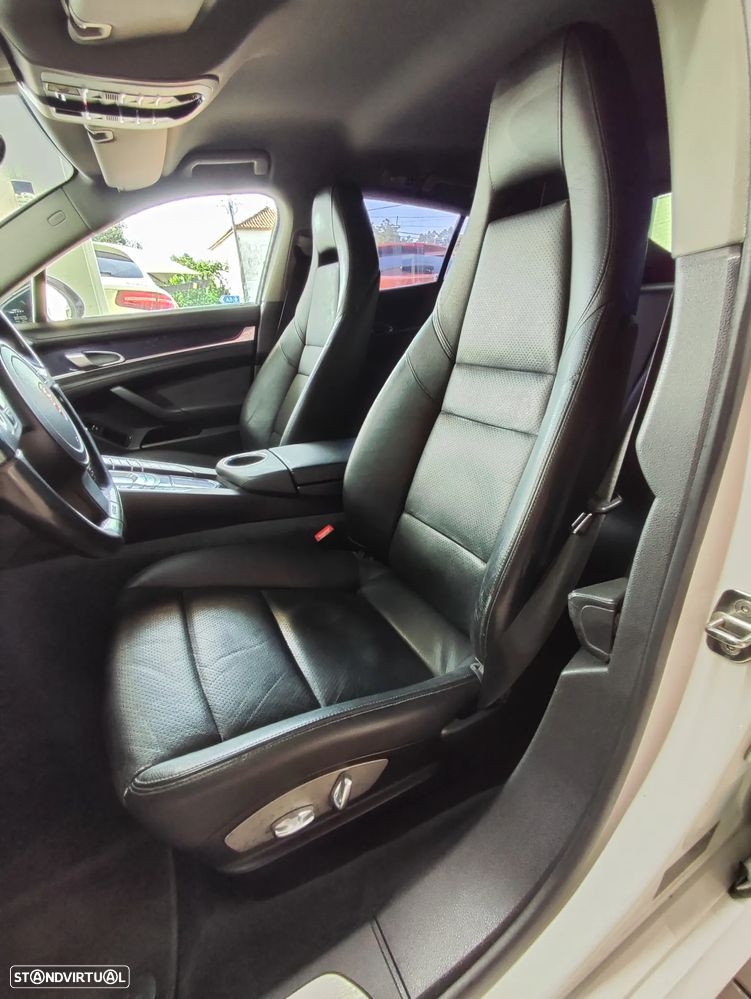 Porsche Panamera Platinum Edition - 32