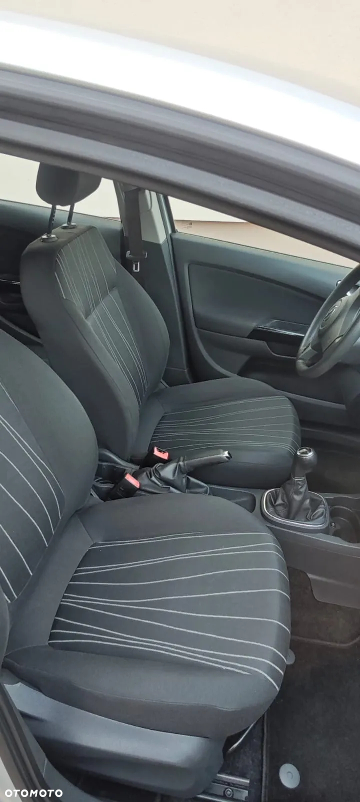 Opel Corsa 1.4 16V Innovation 110 Jahre - 23