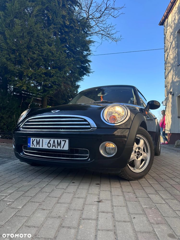 MINI Cooper Standard - 1