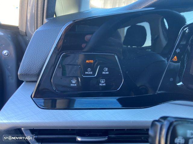 Volkswagen Golf Variant 2.0 TDi Life DSG — fotografia 16