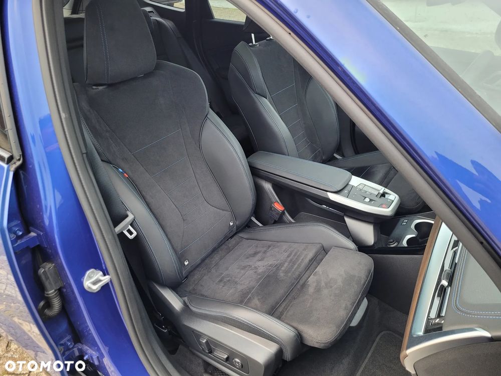 BMW X1 xDrive23i M Sportpaket - 10