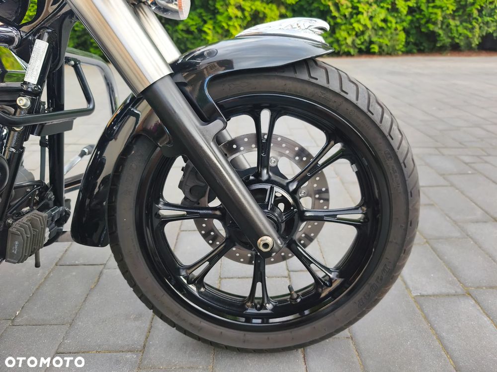 Yamaha XVS - 12