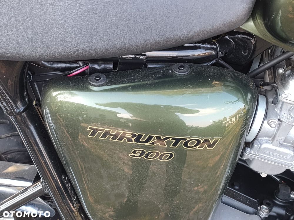 Triumph Thruxton - 12