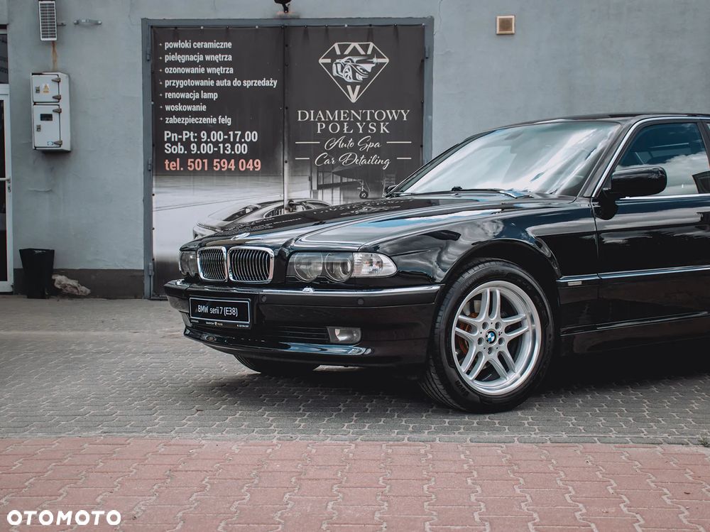 BMW Seria 7 - 21
