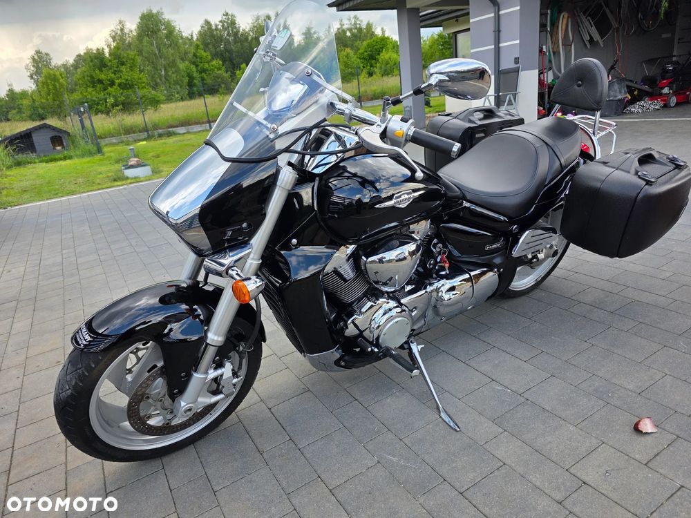 Suzuki Intruder - 21