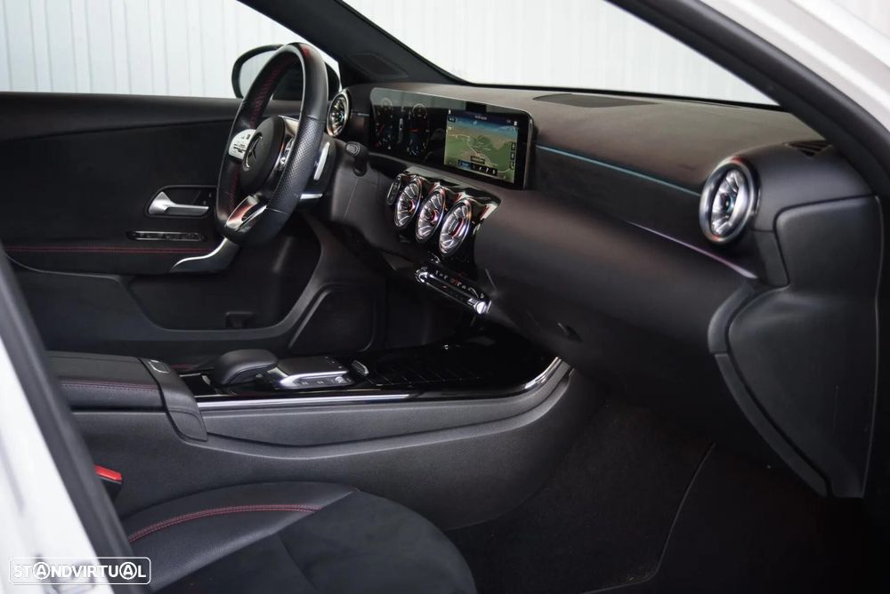 Mercedes-Benz A 180 d AMG Line - 53