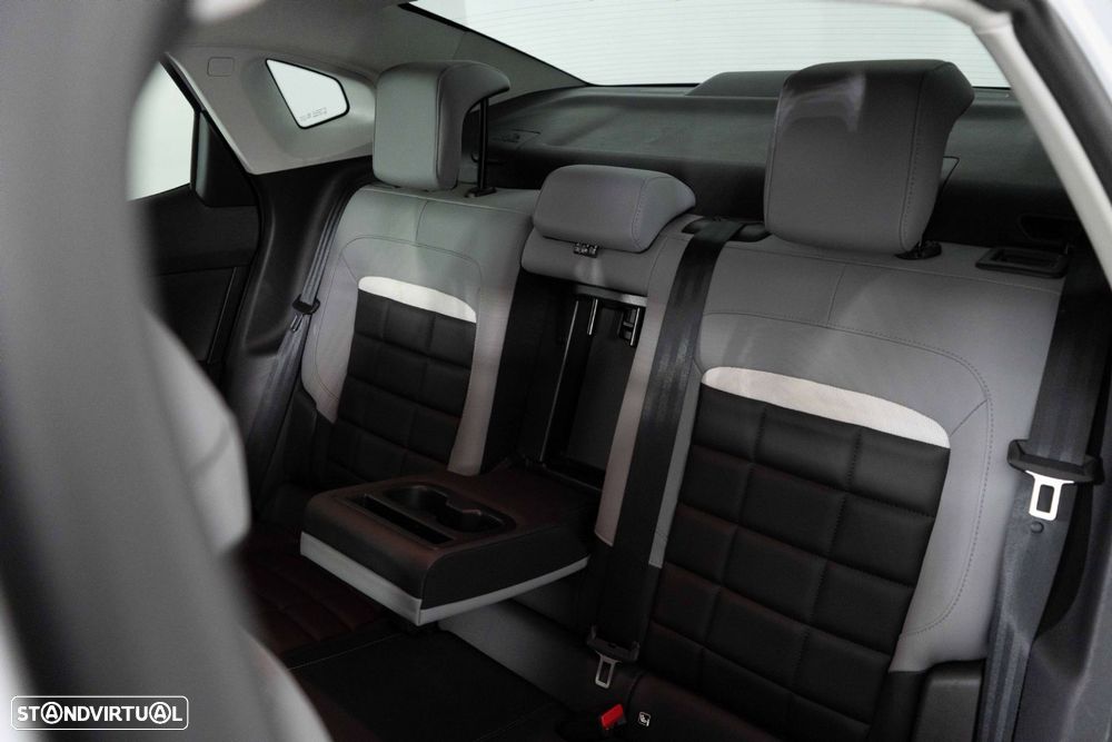 Citroën C4 X 1.2 Hybrid Max e-DSC6 - 10