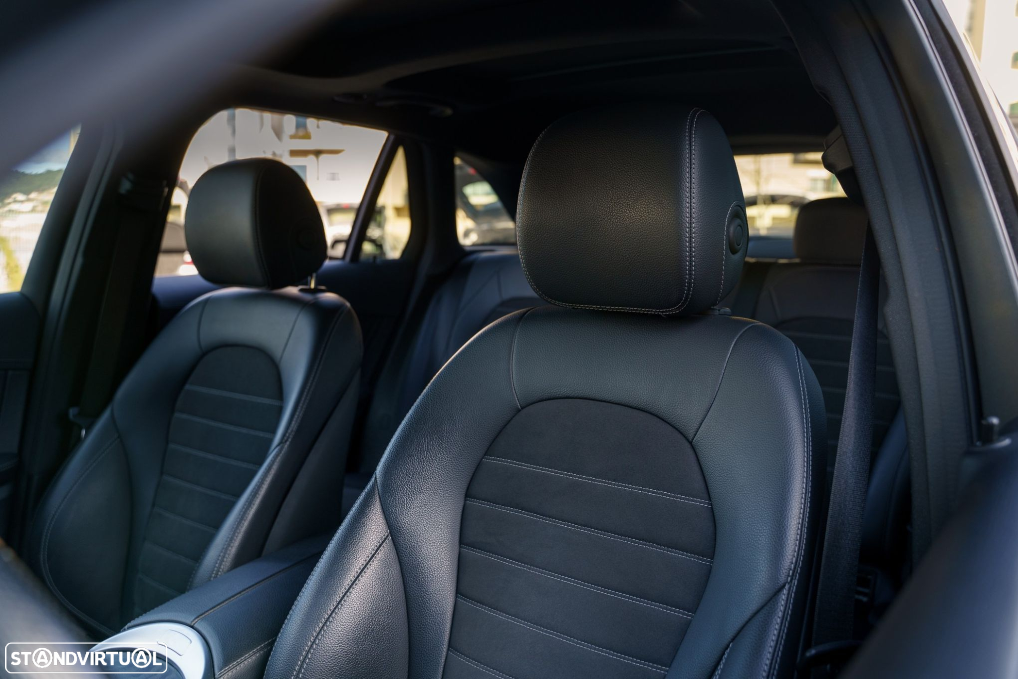 Mercedes-Benz GLC 200 d 4Matic 9G-TRONIC AMG Line - 37