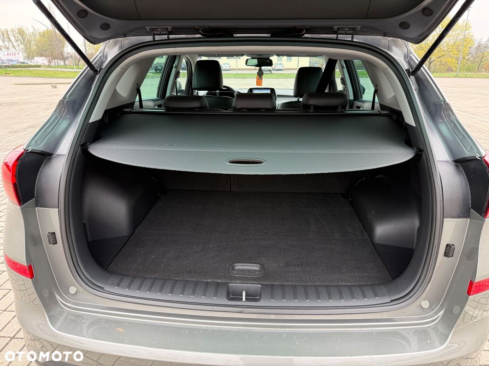 Hyundai Tucson 1.6 CRDi Comfort 2WD - 30