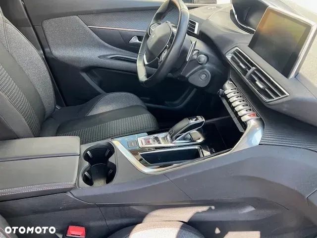 Peugeot 3008 1.5 BlueHDi Active S&S EAT8 - 14
