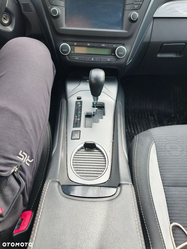 Toyota Avensis 1.8 Premium MS - 18
