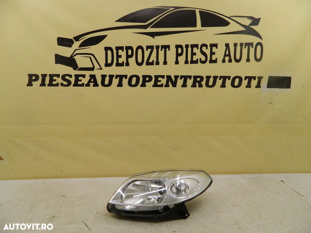 Far stanga Dacia Sandero, 2008,  2009, 2010, 2011, 2012, cod origine 8200733878. - 2