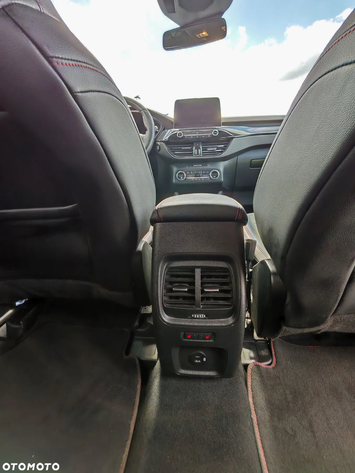 Ford Kuga 2.5P PHEV FWD ST-Line X - 16