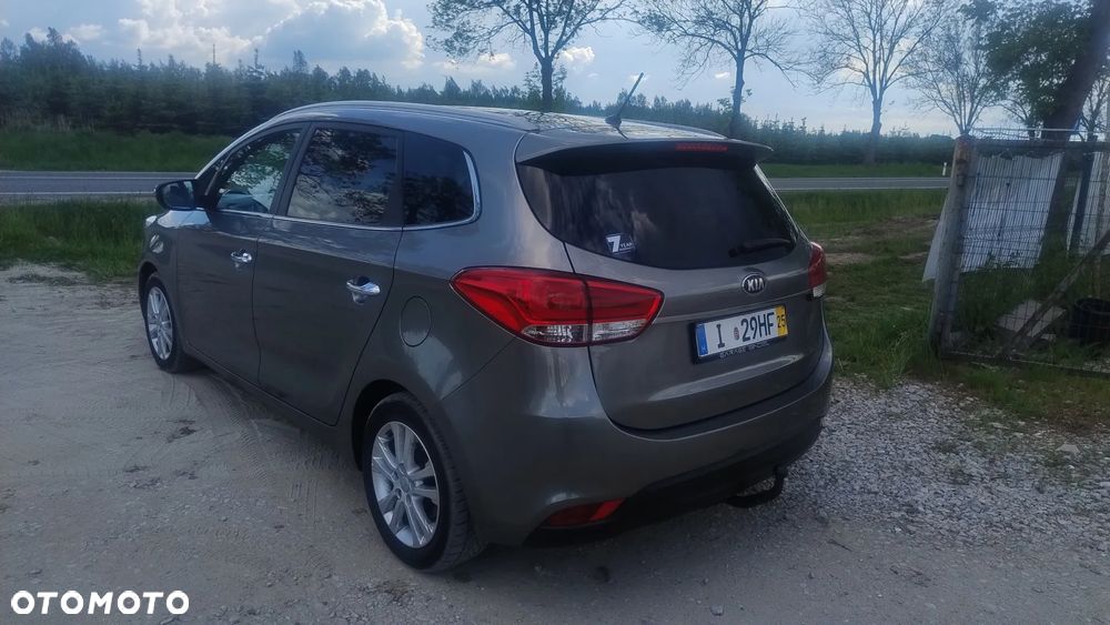 Kia Carens 1.7 CRDi XL 7os - 6