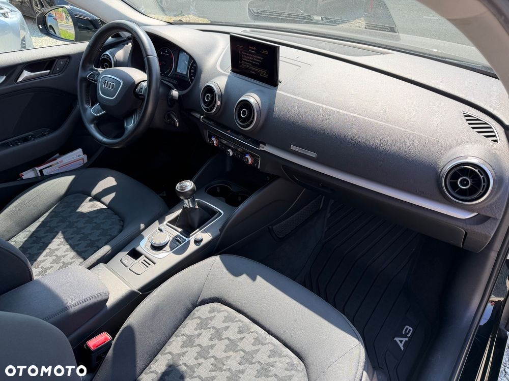 Audi A3 Sportback 1.6 TDI (clean diesel) Attraction - 38