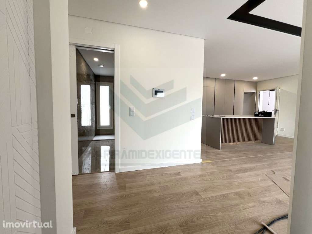 Moradia Isolada NOVA, T3+1, Lavandaria, A Pé de Transporte - Grande imagem: 2/25