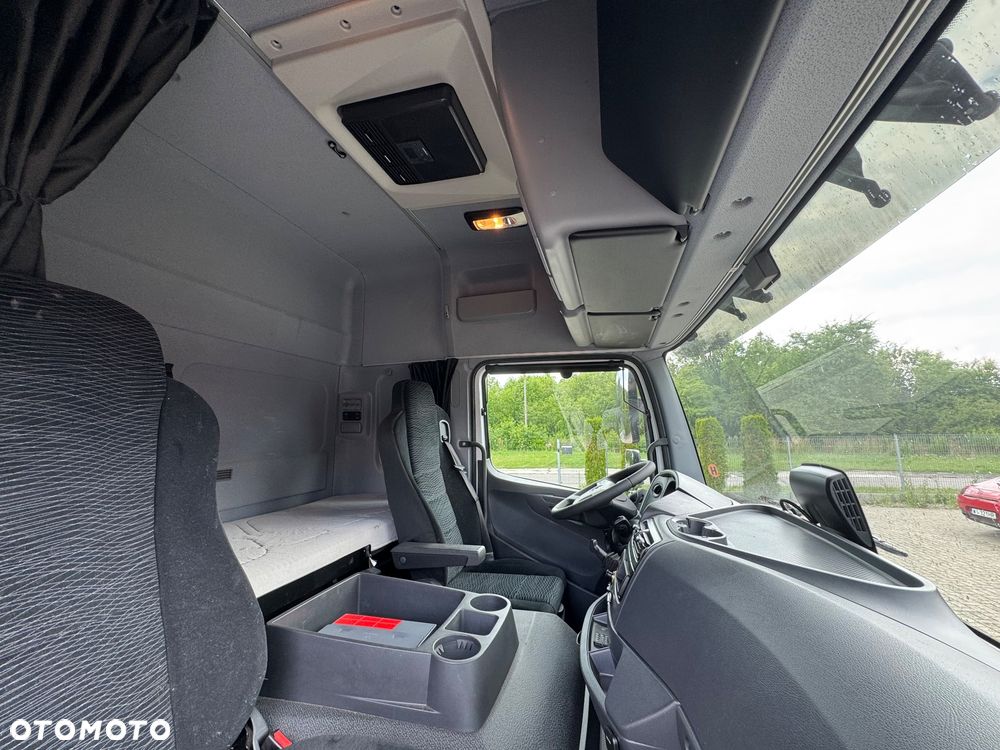 Mercedes-Benz ATEGO - 32