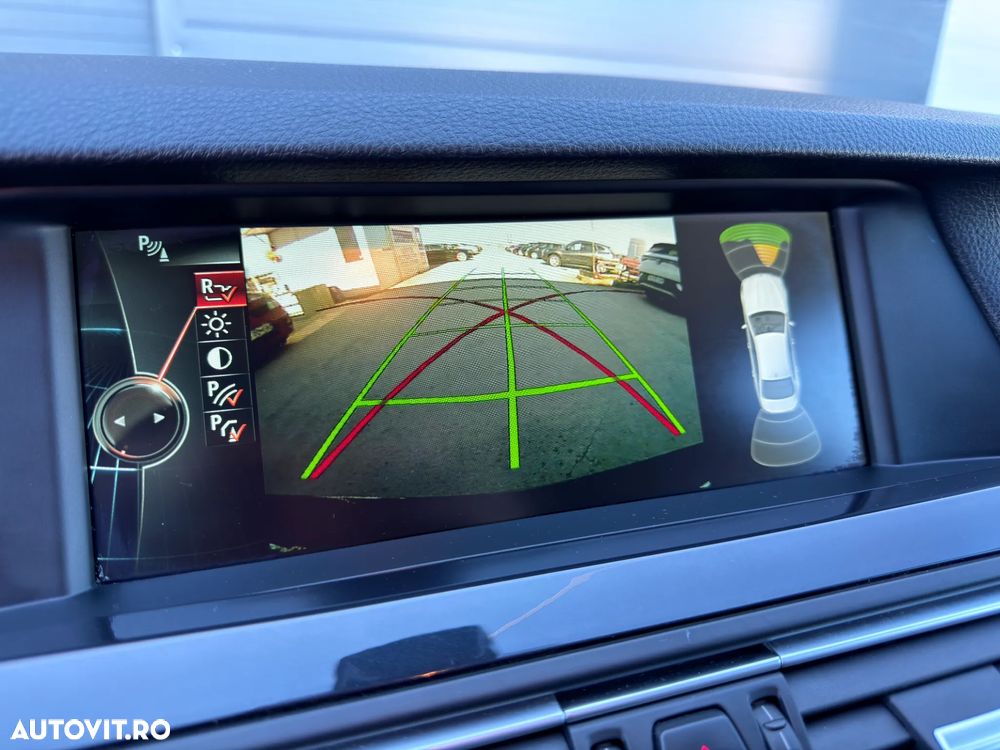 BMW Seria 5 520d Aut. - 36