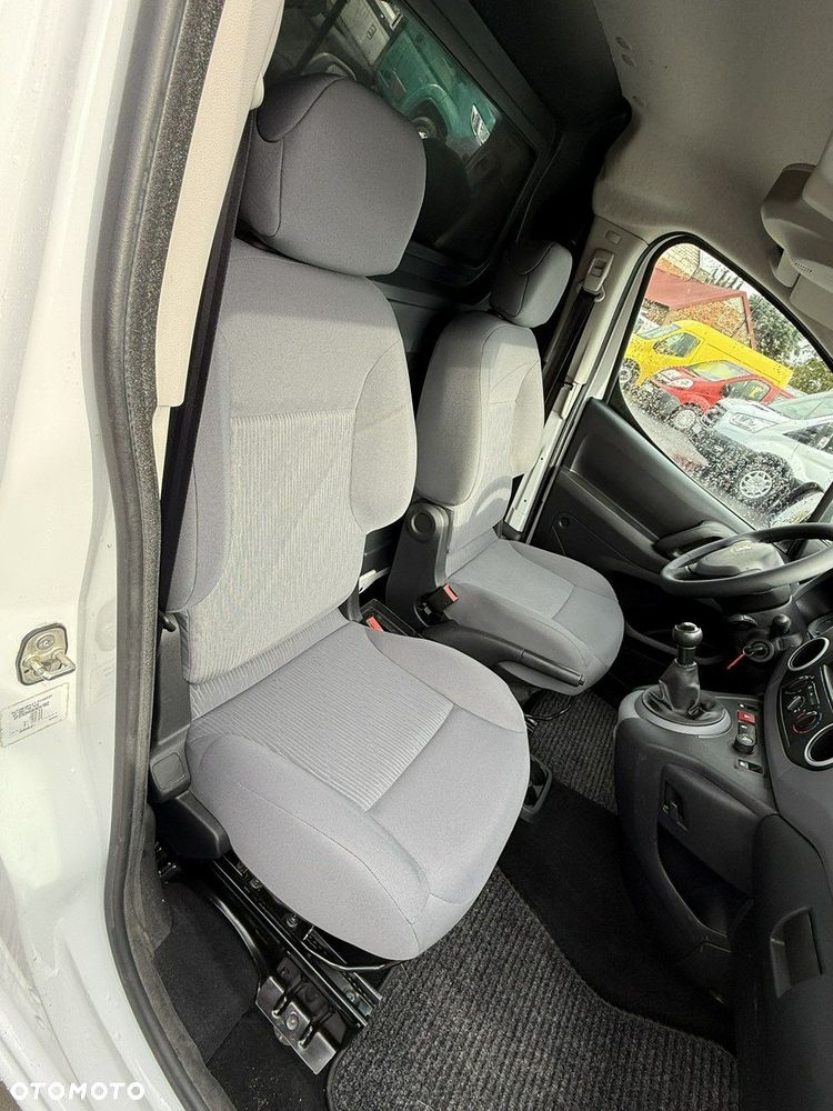Peugeot Partner - 11