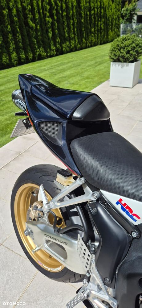 Honda CBR - 17
