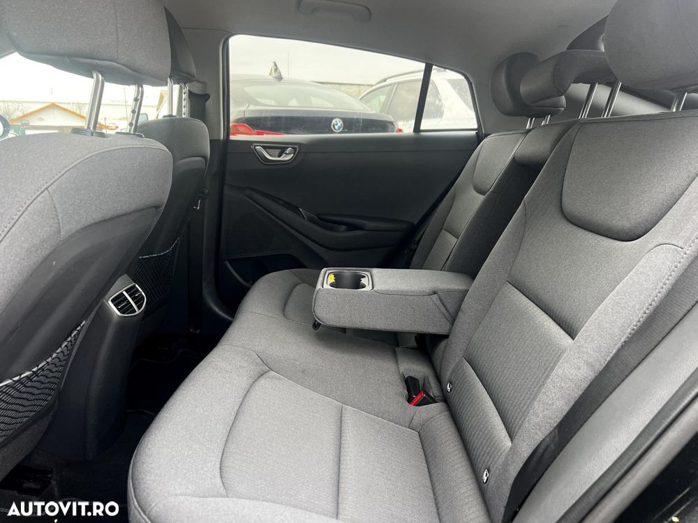 Hyundai IONIQ - 30
