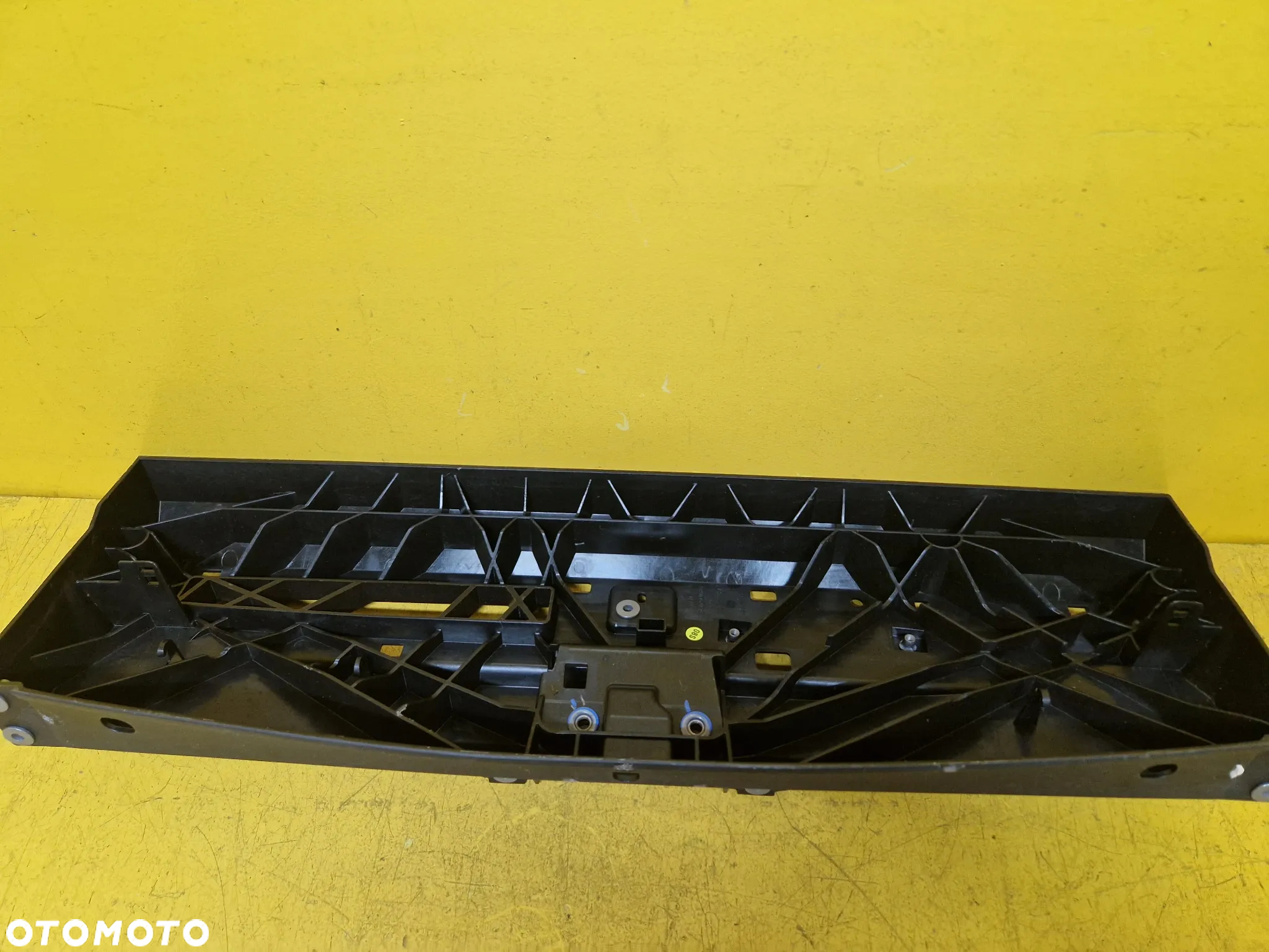 VW MULTIVAN PAS PRZEDNI WZMOCNIENIE 7T0805588A - 5
