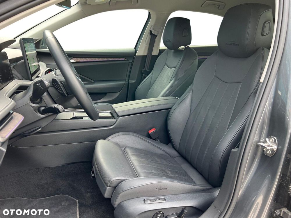 Skoda Superb 2.0 TDI SCR 4x4 L&K DSG - 14