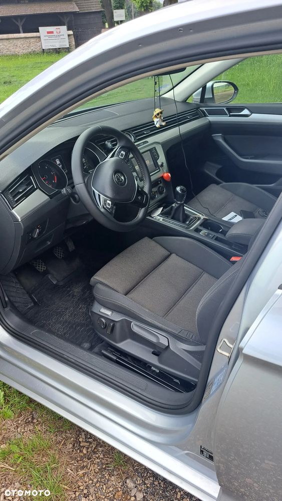 Volkswagen Passat 2.0 TDI BMT Highline - 10