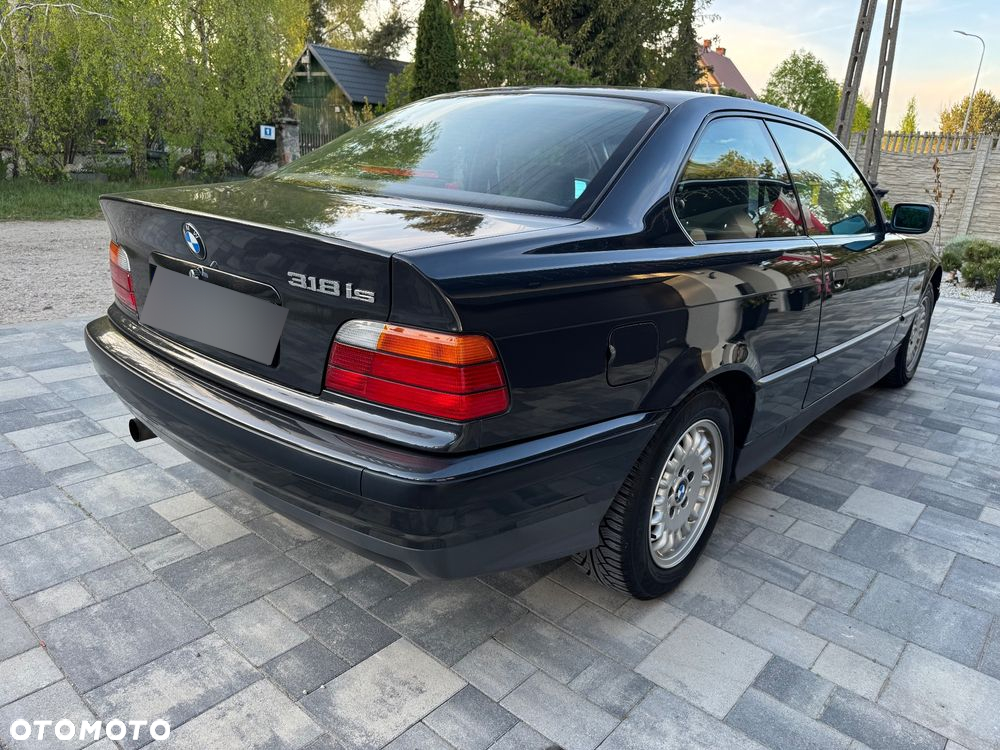 BMW Seria 3 318is - 9