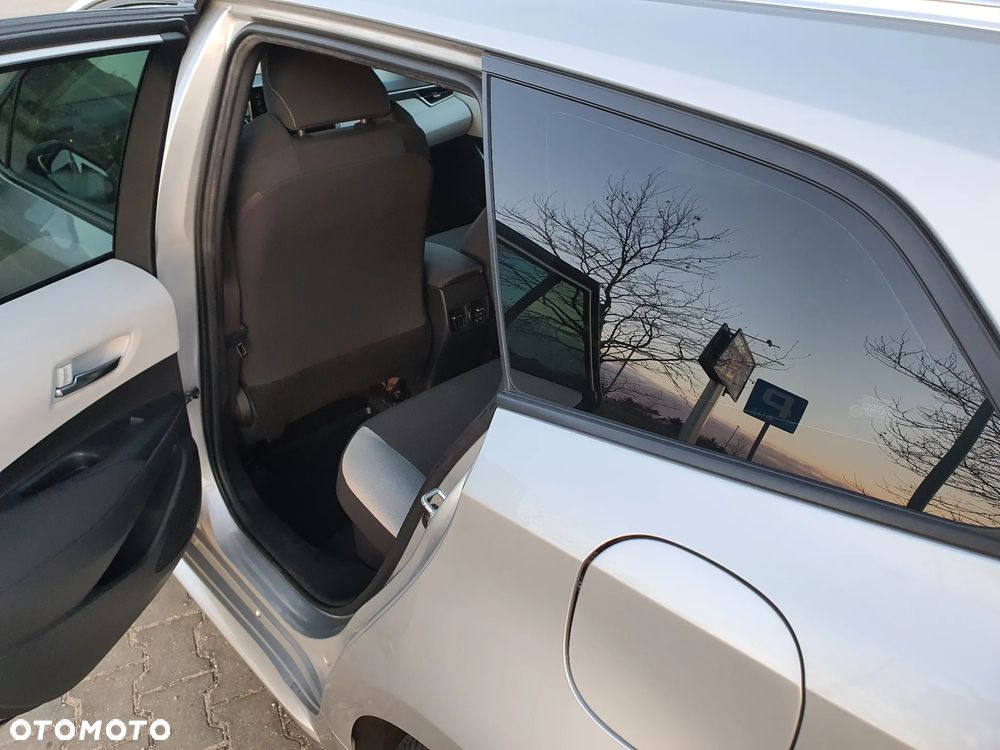 Toyota Corolla - 28