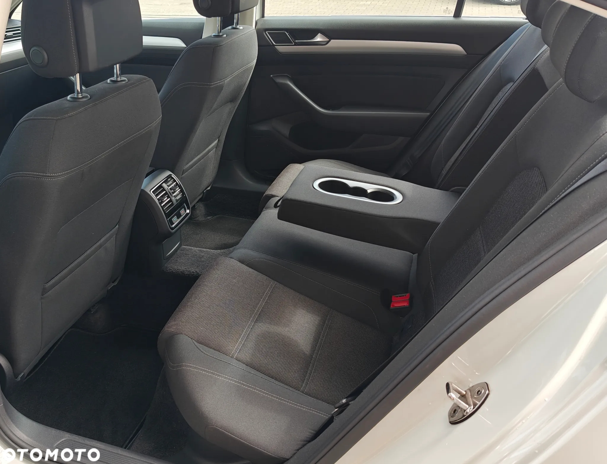 Volkswagen Passat 1.8 TSI BMT Comfortline DSG - 16