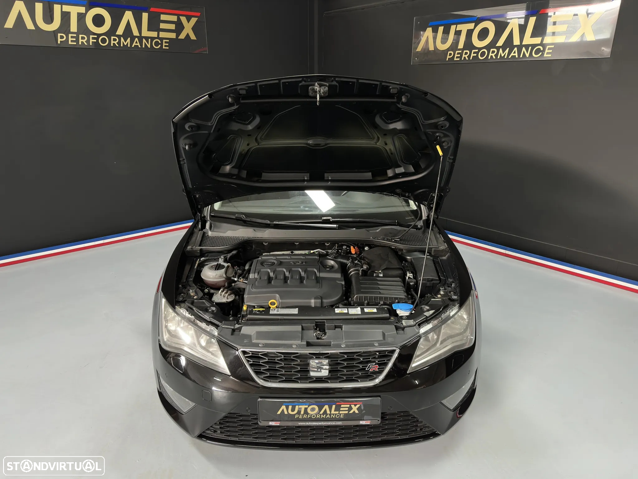 SEAT Leon 2.0 TDI DPF FR - 45