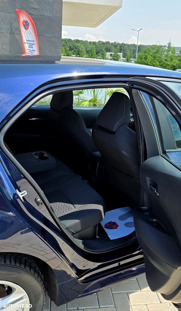 Toyota Corolla 1.8 HSD Business - 24