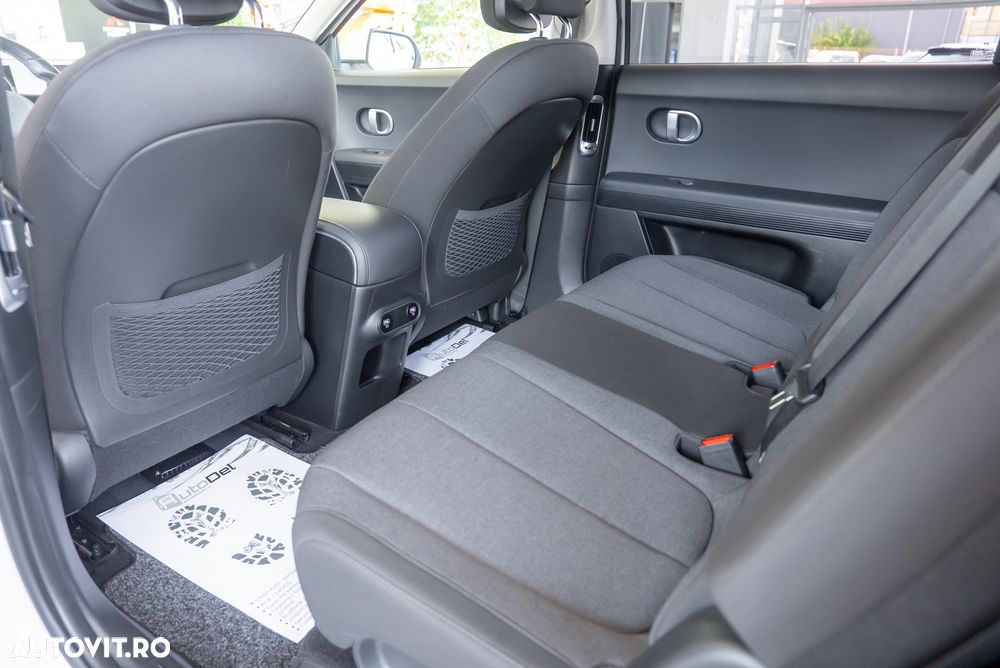 Hyundai IONIQ Standard Range 58 kWh - 22