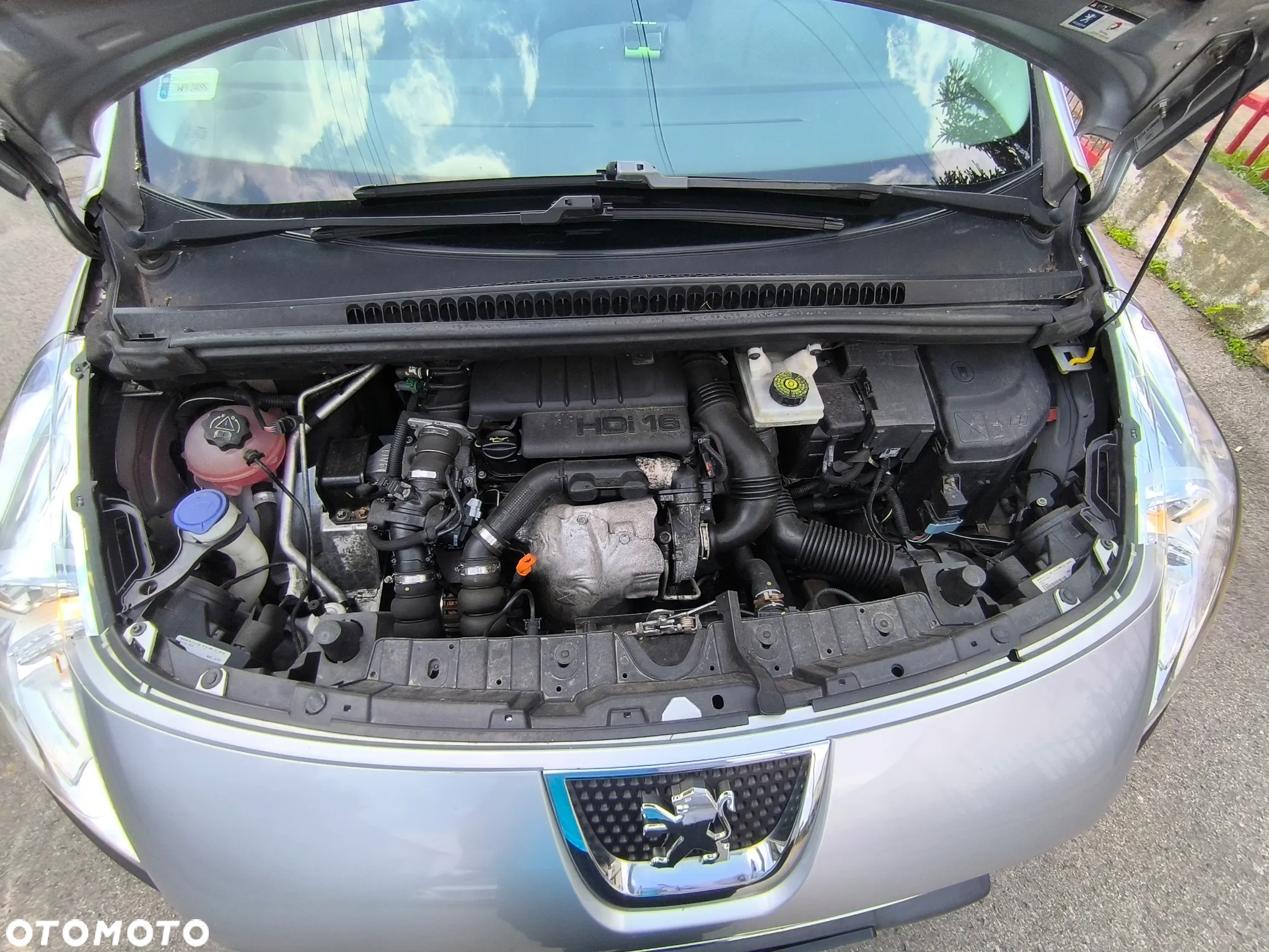 Peugeot 3008 1.6 HDi Trendy - 4