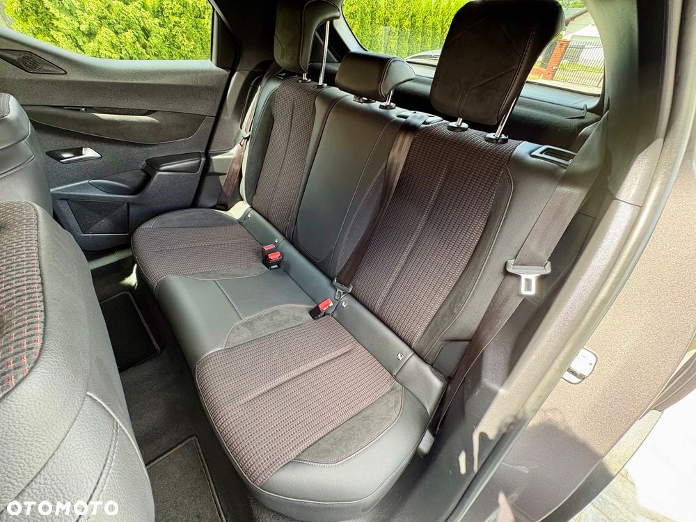 DS Automobiles DS 3 Crossback 1.2 PureTech Performance Line + - 24